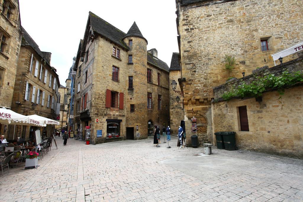Appartamento Le Royere Sarlat Esterno foto