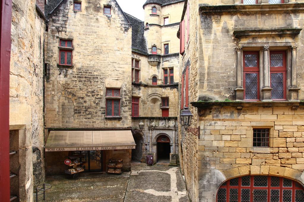 Appartamento Le Royere Sarlat Esterno foto